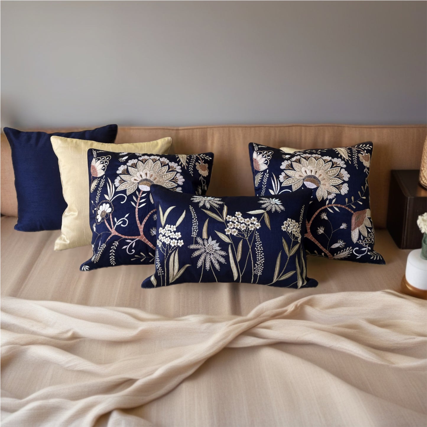 Bloom - Meadow | Navy Blue (Lumbar)